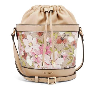 Nine West Laylin Drawstring Bucket Crossbody Väska Dam Blommiga | 7953DGFTO